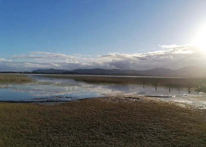 Casa Na Lagoa Do Palmital Com Acesso A Lagoa Na Propriedade E Localizada Apenas A 13 Km Da Praia De Atlantida Sul E Do Centro De Osorio Lugar Com Natureza! Wi-Fi