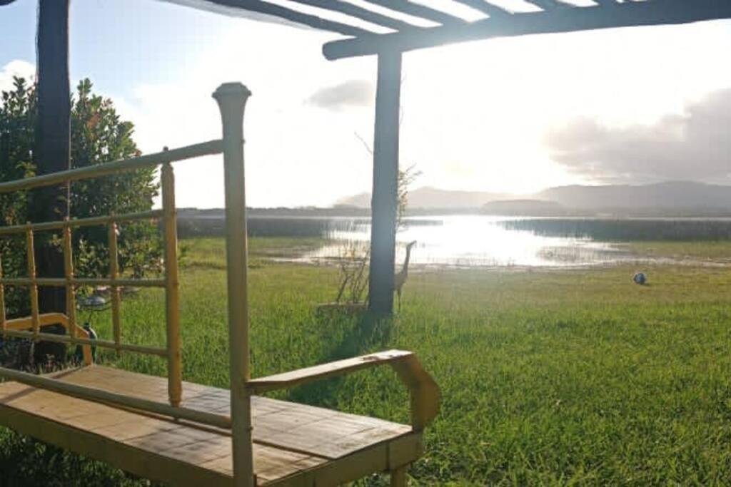Casa Na Lagoa Do Palmital Com Acesso A Lagoa Na E Localizada Apenas A 13 Km Da De Atlantida Sul E Do Centro De Lugar Com Natureza! Wi-fi Holiday home Osorio